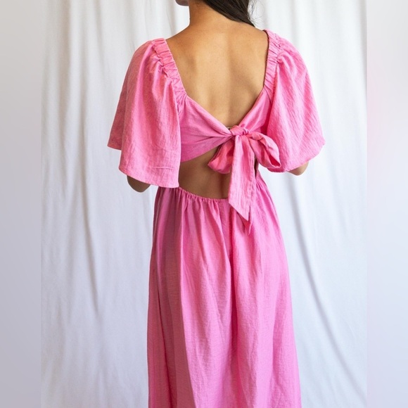 Dresses & Skirts - Bow Midi dress